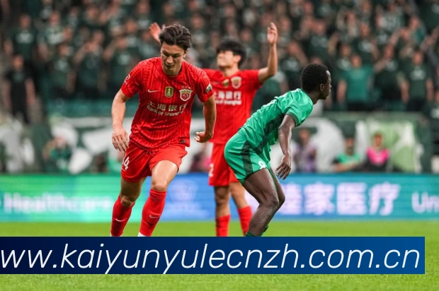 从退役边缘到诺坎普福将什琴斯尼两年五冠完成巴萨生涯大逆袭数据研判:最新赛事动态与深度分析 从退役边缘到诺坎普福将什琴斯尼两年五冠完成巴萨生涯大逆袭数据研判:最新赛事动态与深度分析